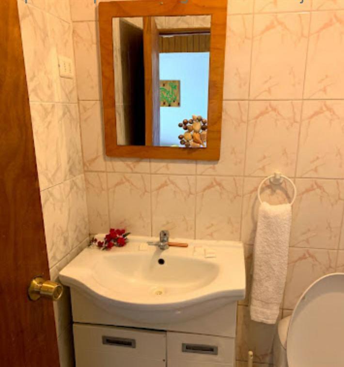 Hostal Tu'U Koihu Hanga Roa Exteriör bild